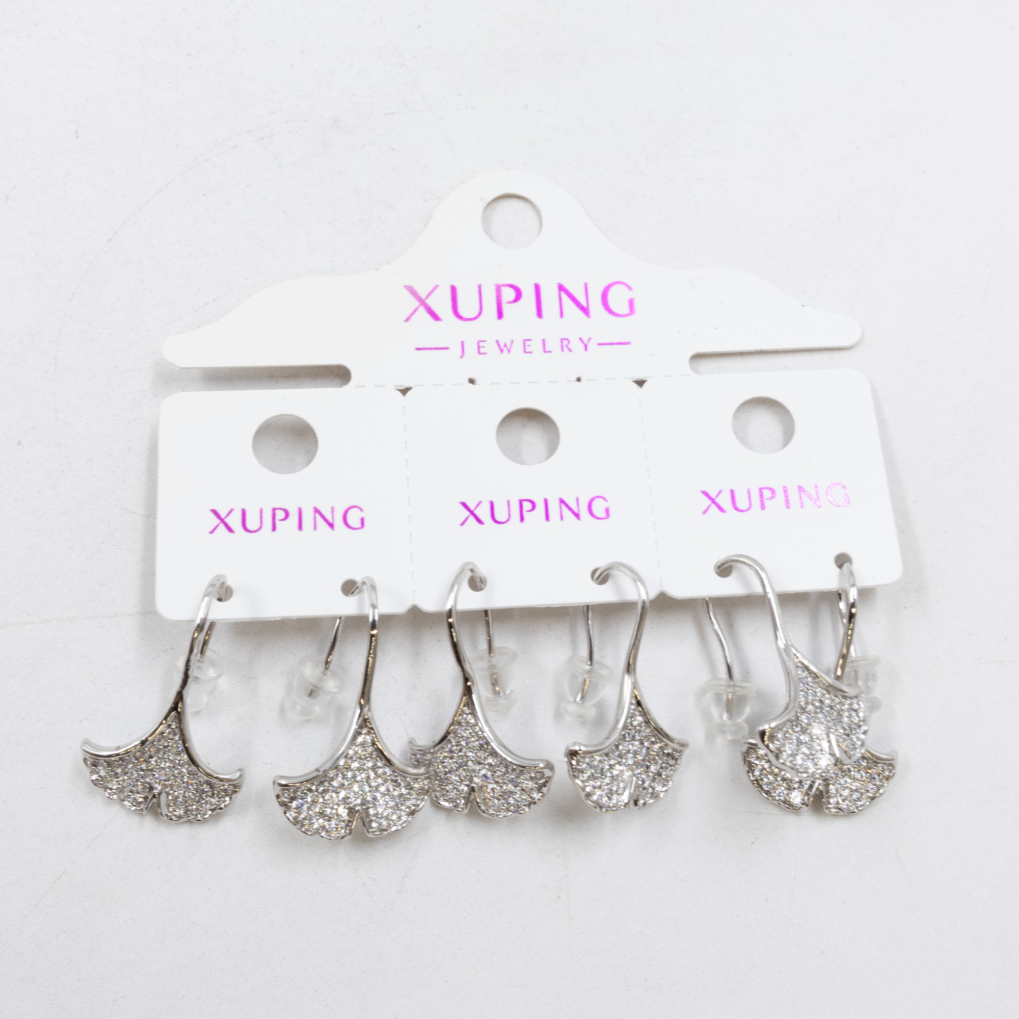 Paquete de tres pares de Aretes Plateados Xuping con piedras M3 Oro Laminado