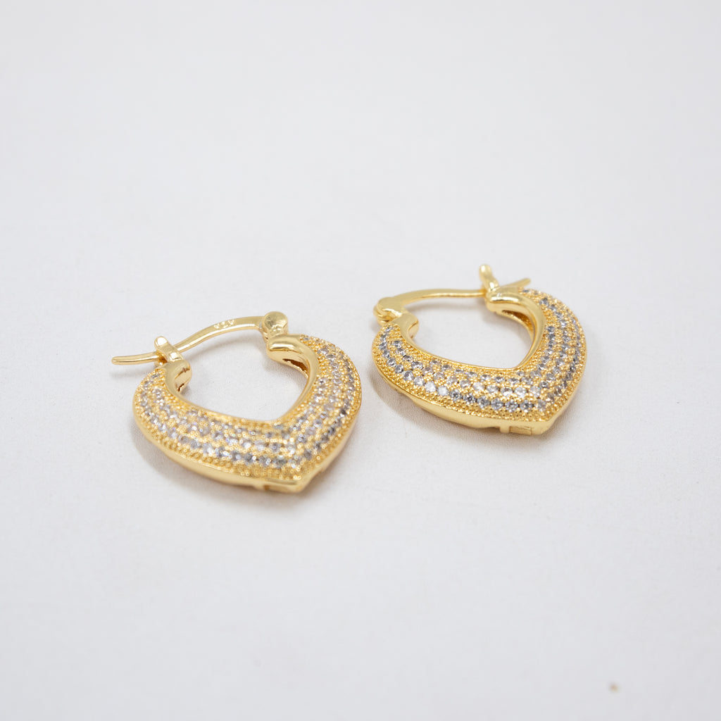 Aretes Dorados con Piedras Blancas M2 Oro Laminado