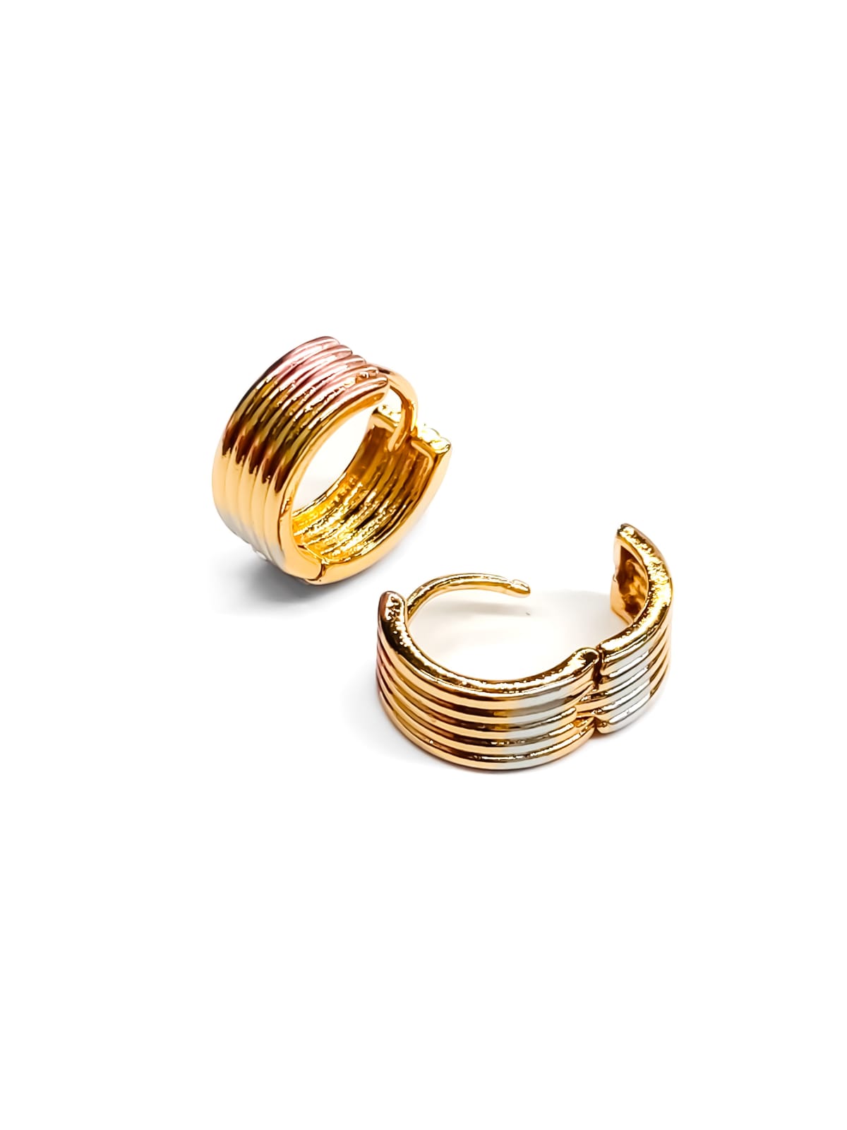 ARETES HUGGIES M1 - ORO LAMINADO