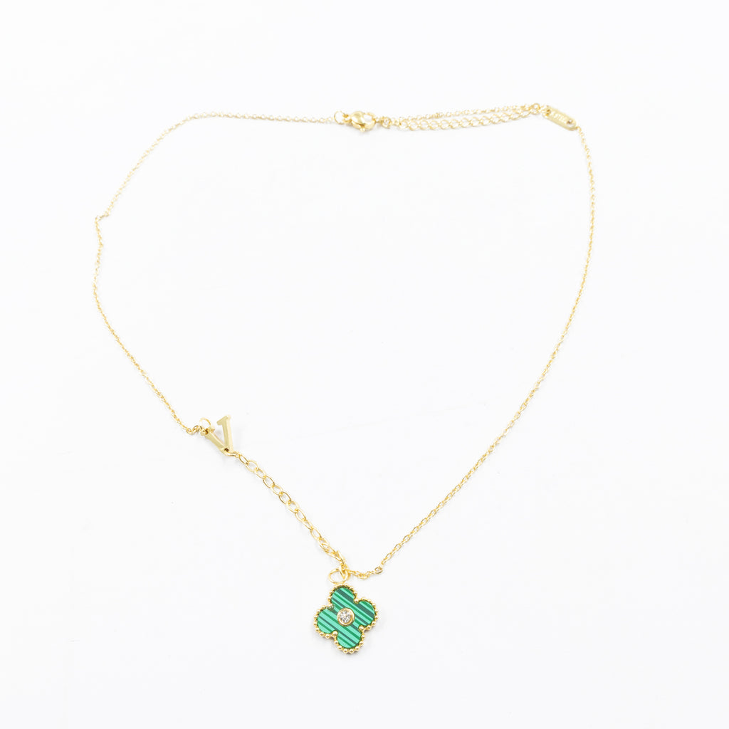 Collar de Dije de Trebol y letra T, V M6 Oro Laminado