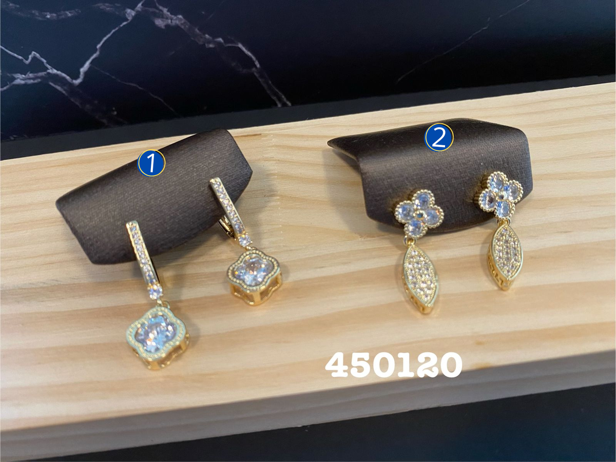 Aretes Dorados con piedras M4 Oro Laminado