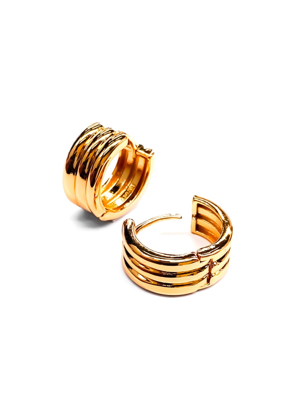 ARETES HUGGIES M21 - ORO LAMINADO