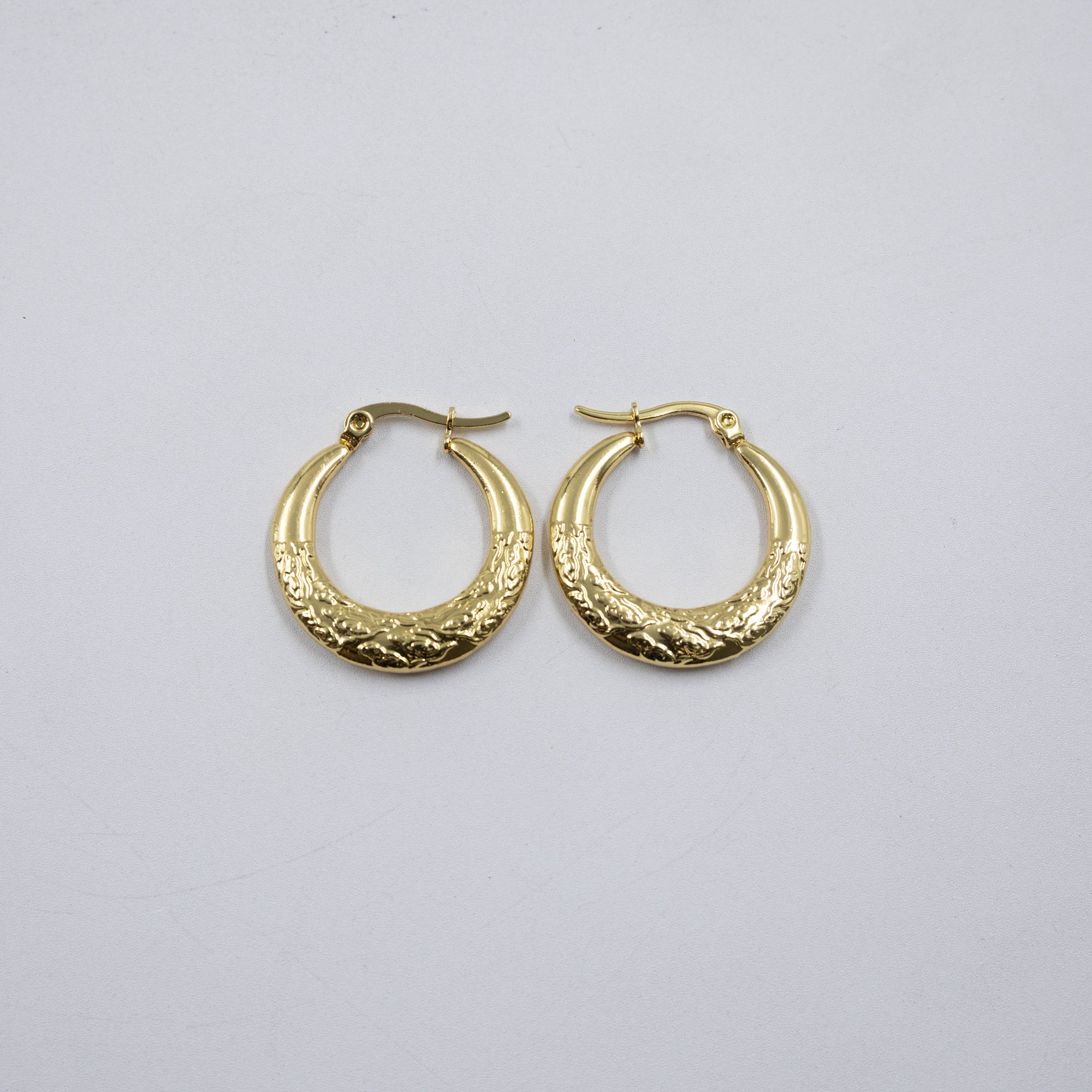 Aretes Dorados Chicos M4 Oro Laminado