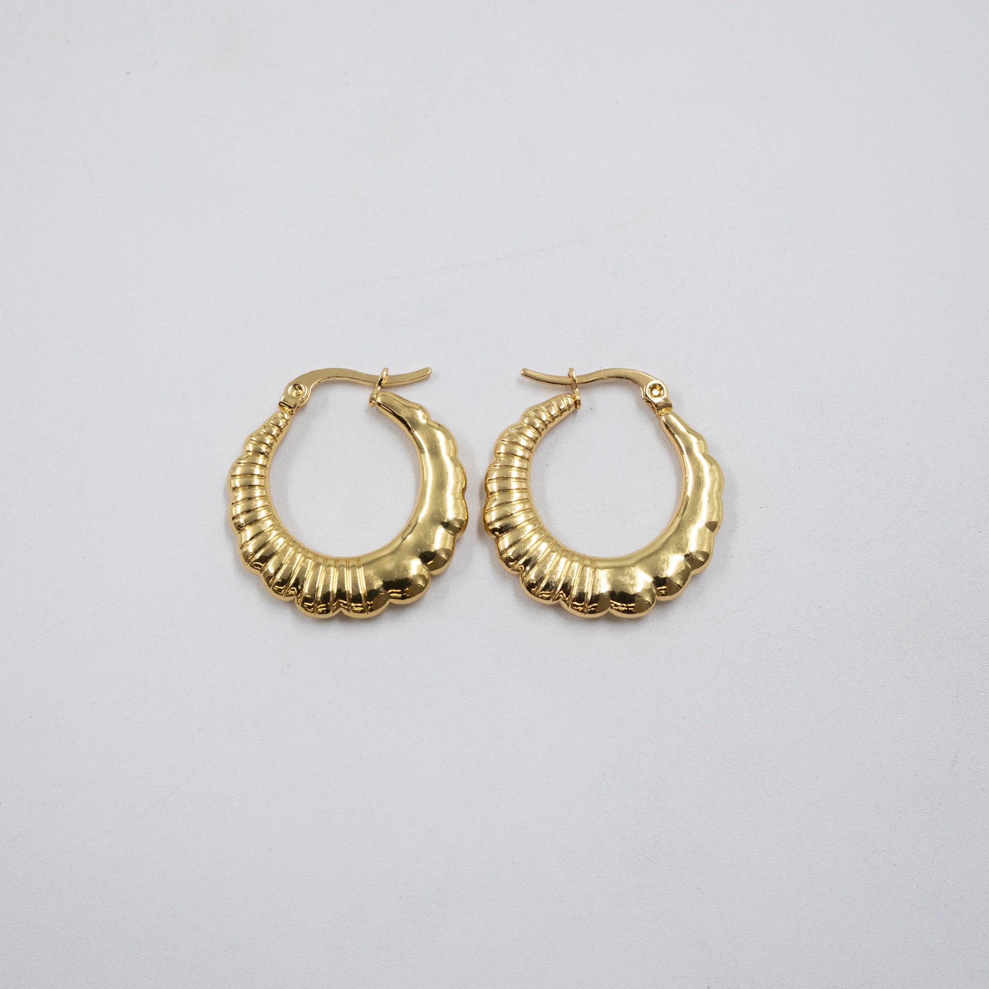 Aretes Dorados Chicos M2 Oro Laminado