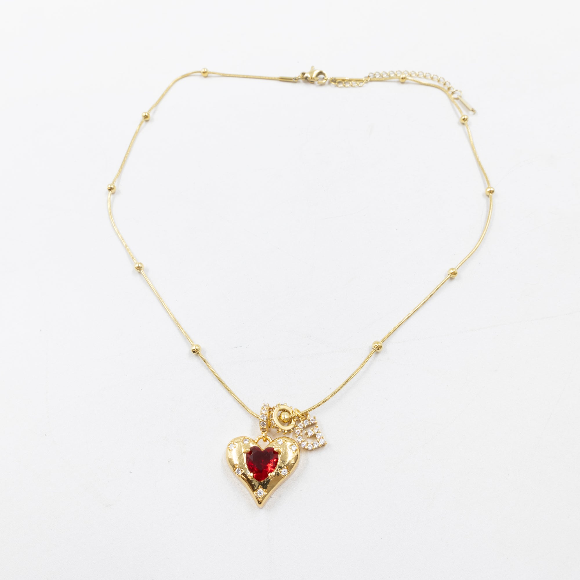 Collares Dorados con dije de Letra y corazon M1 Oro Laminado