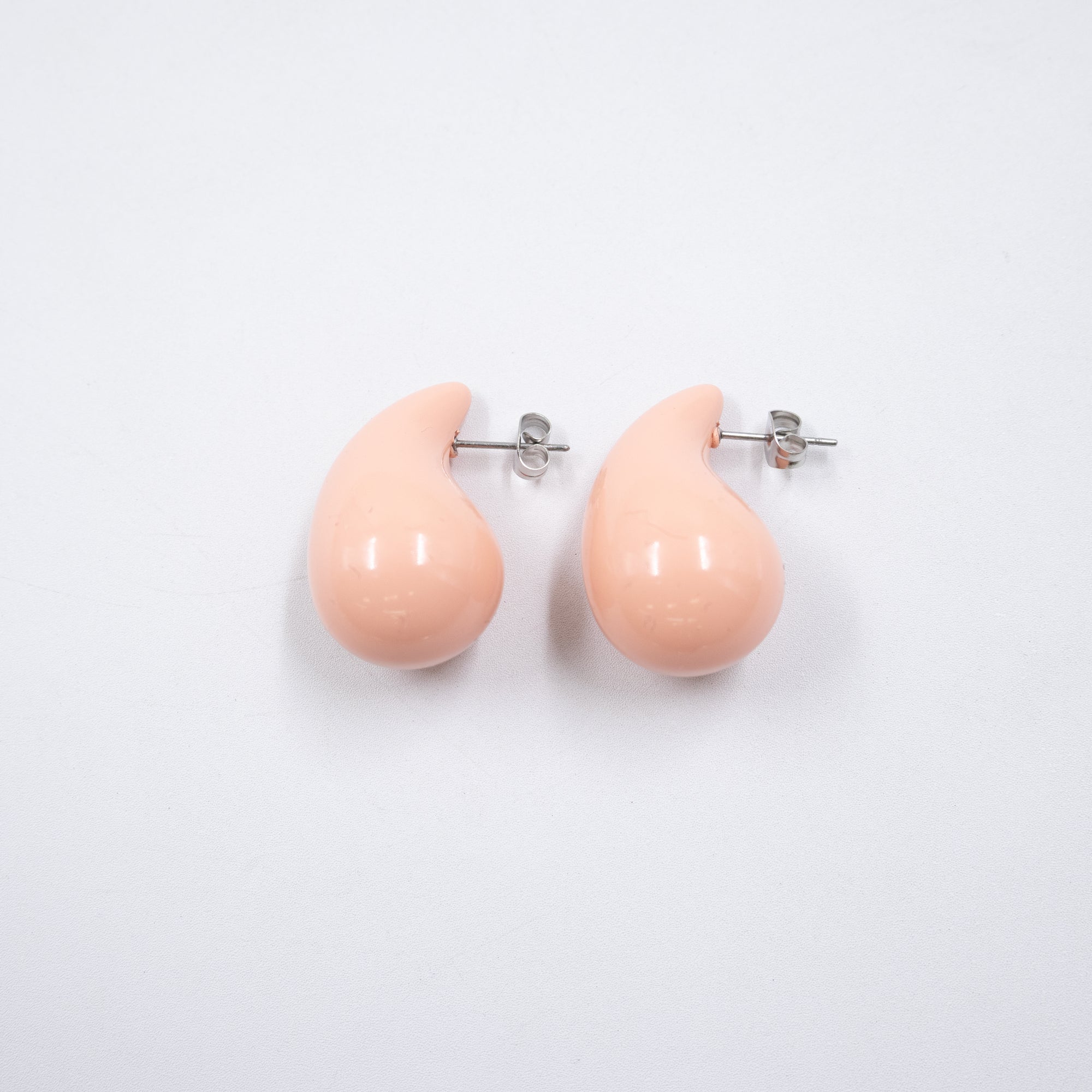 Aretes Medianos de colores M3 Oro Laminado
