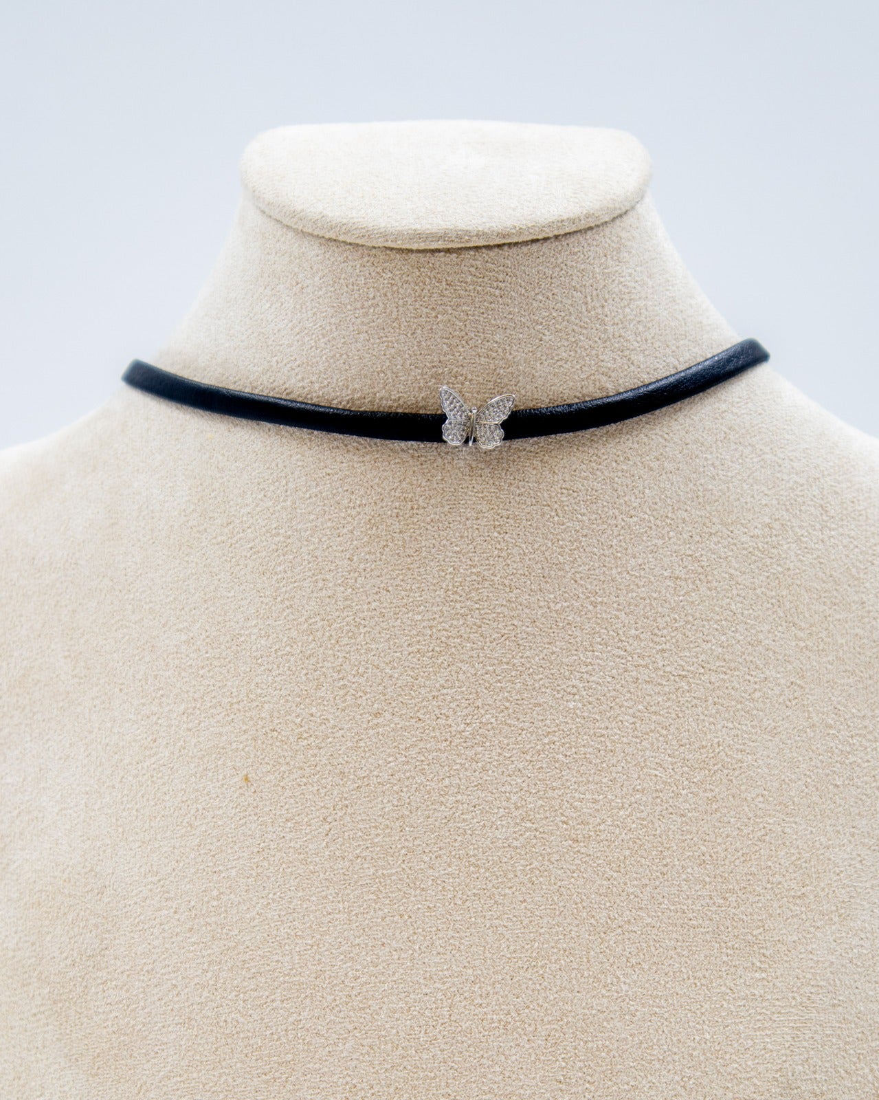 Collar Gargantilla Negro M5 Oro Laminado