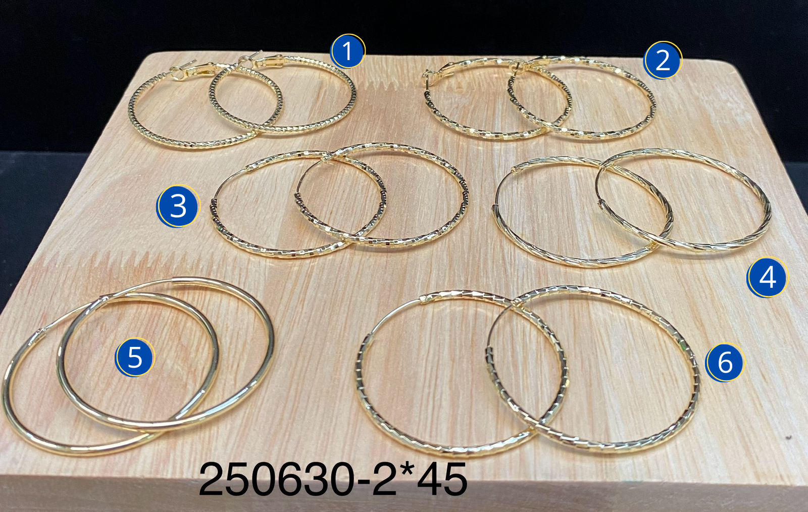 Arracadas Doradas M11 Oro Laminado