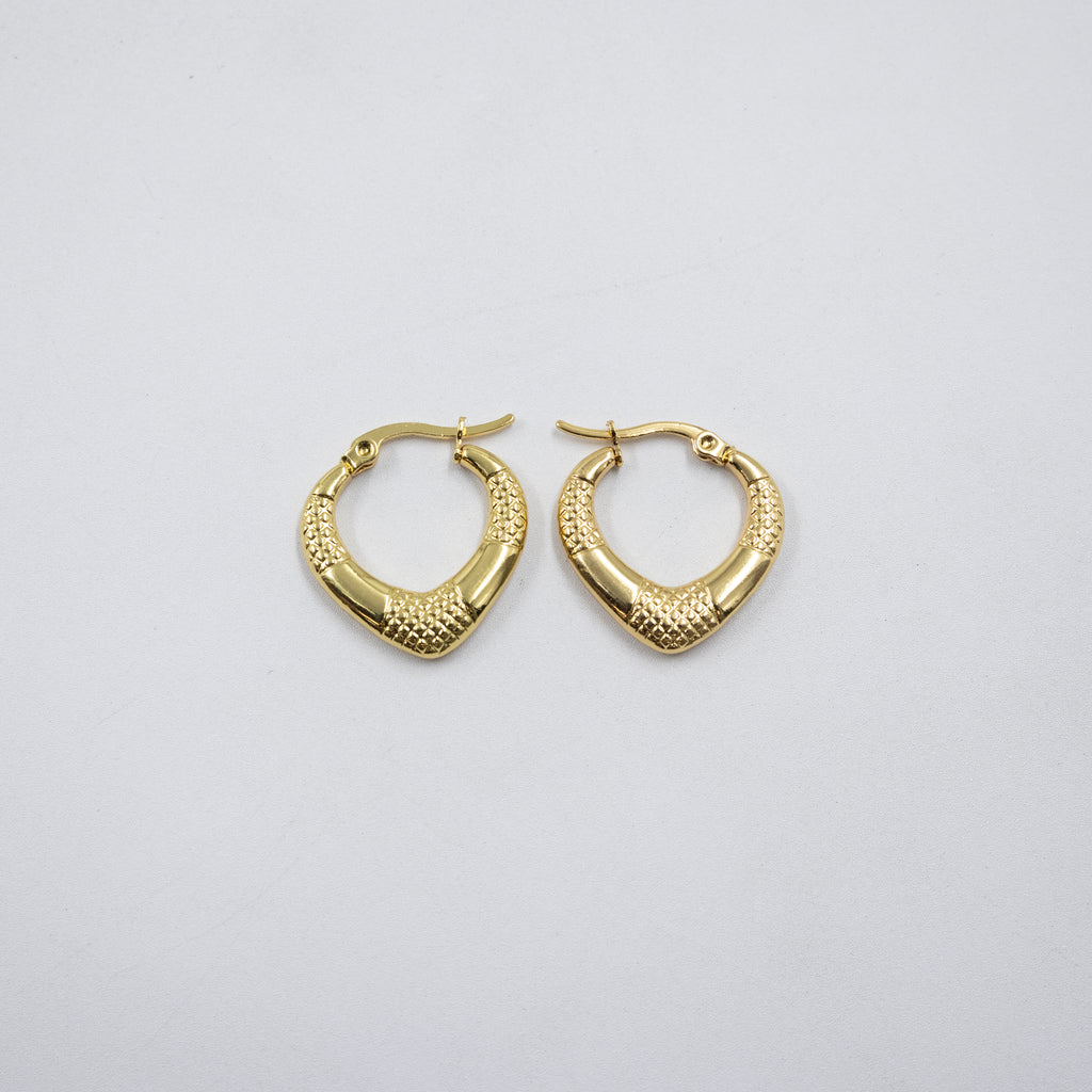 Aretes Dorados Chicos M6 Oro Laminado