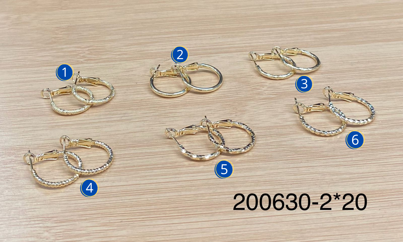 Arracadas Doradas M2 Oro Laminado