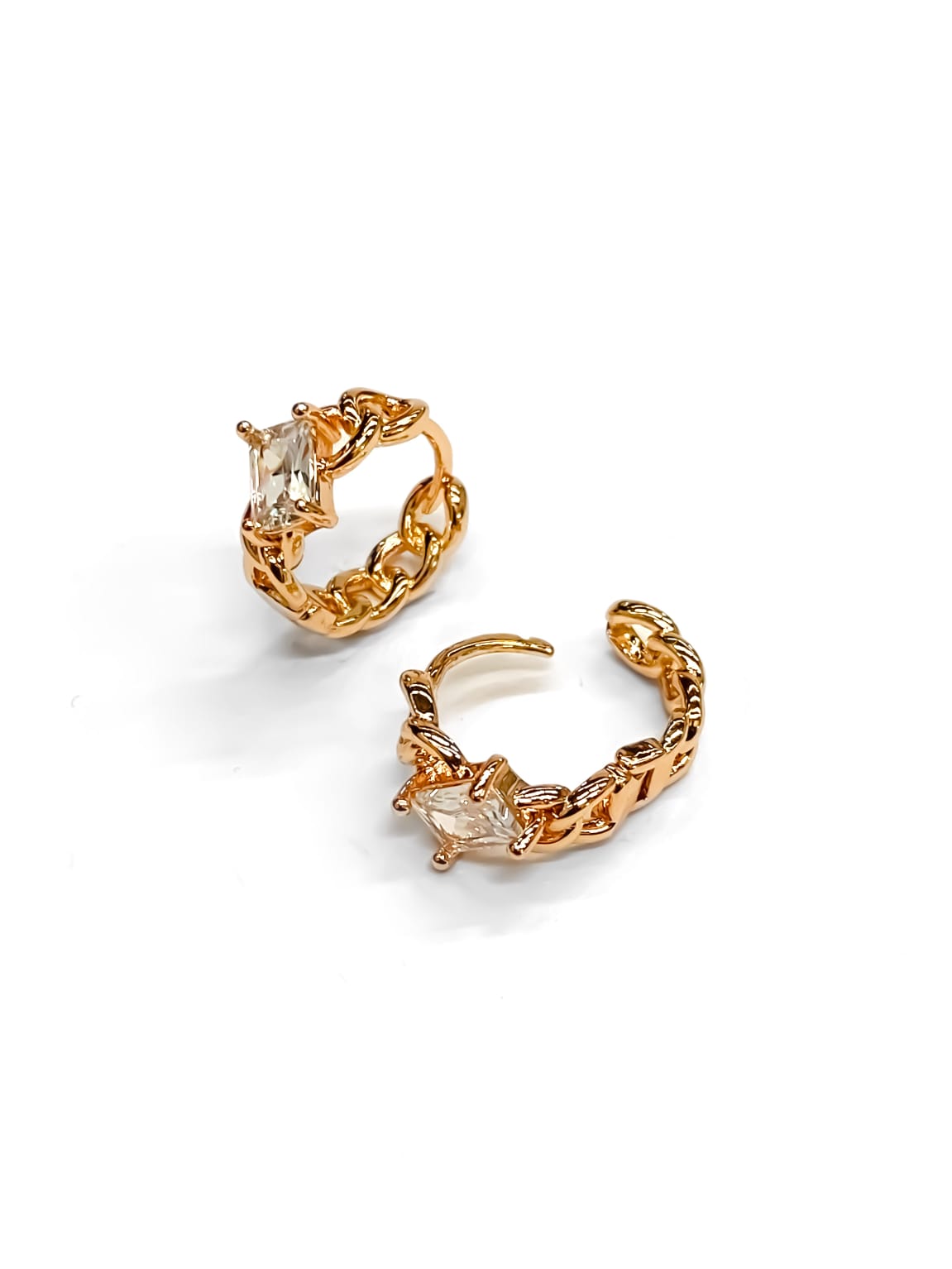 ARETES HUGGIES M10 - ORO LAMINADO
