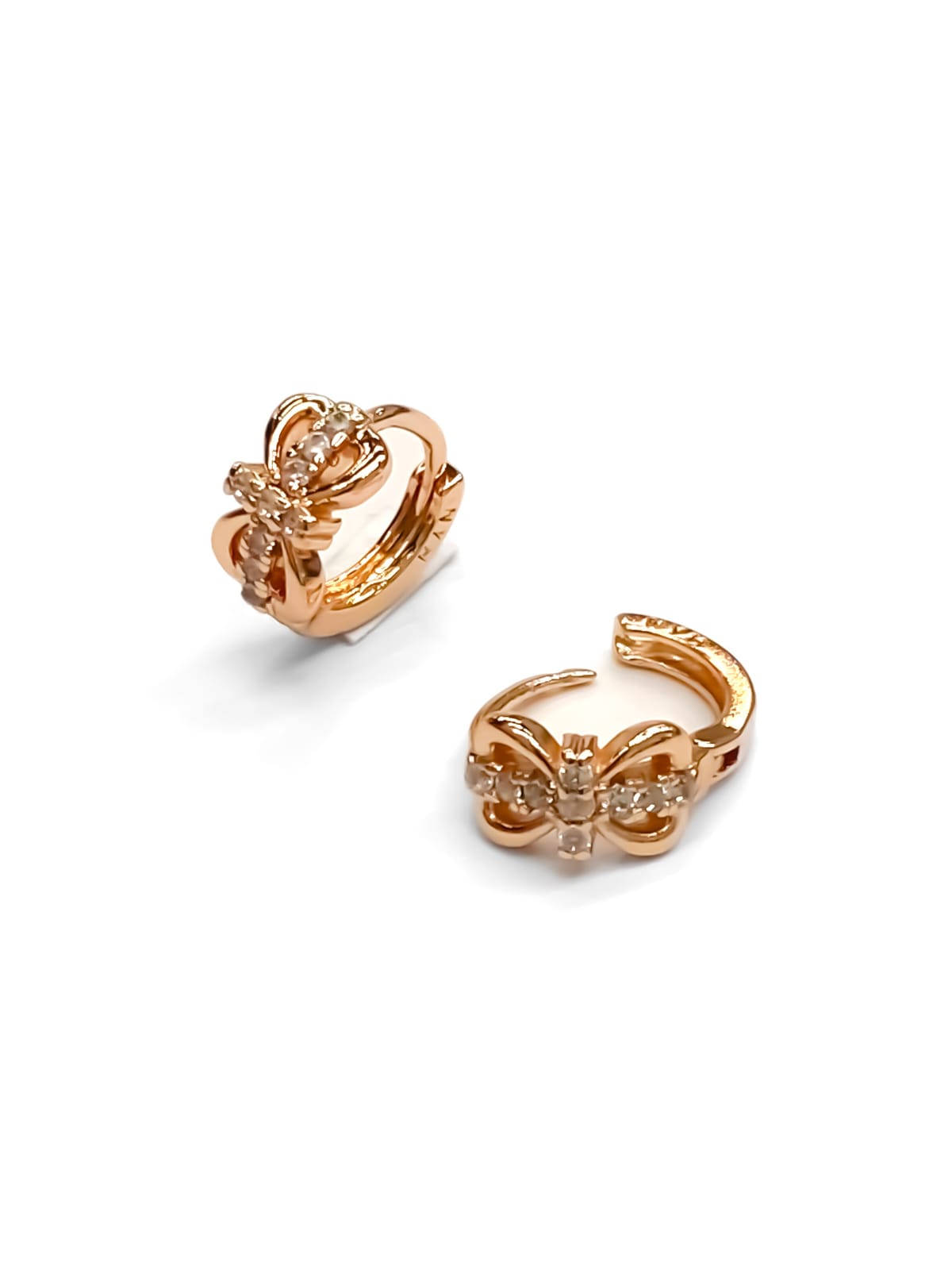 ARETES HUGGIES M6- ORO LAMINADO
