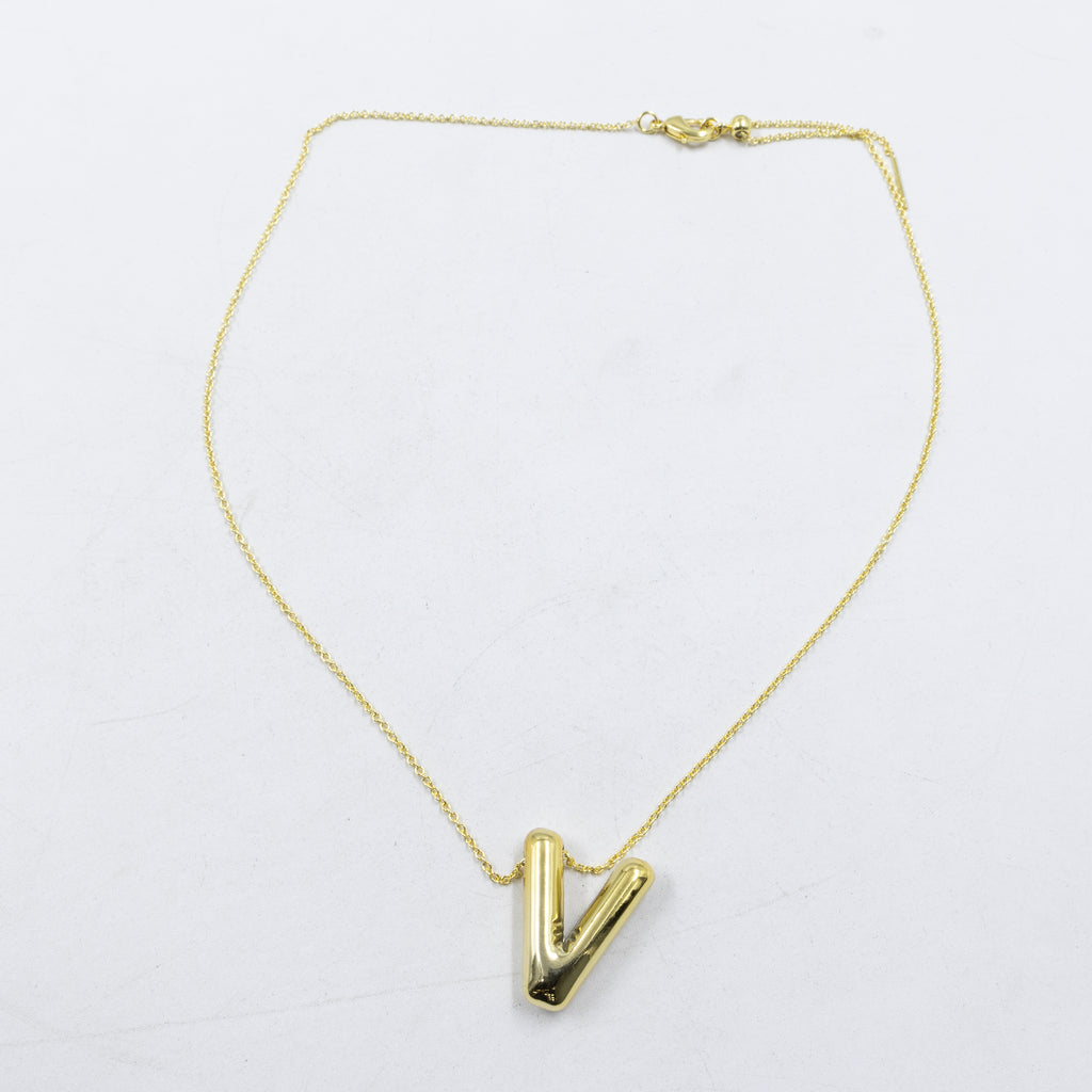 Collar Dorado con Dije de letras Grandes M2 Oro Laminado
