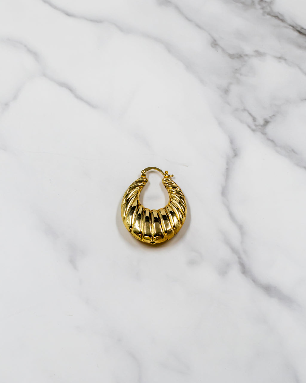 Aretes tipo canasta - M1 Oro Laminado