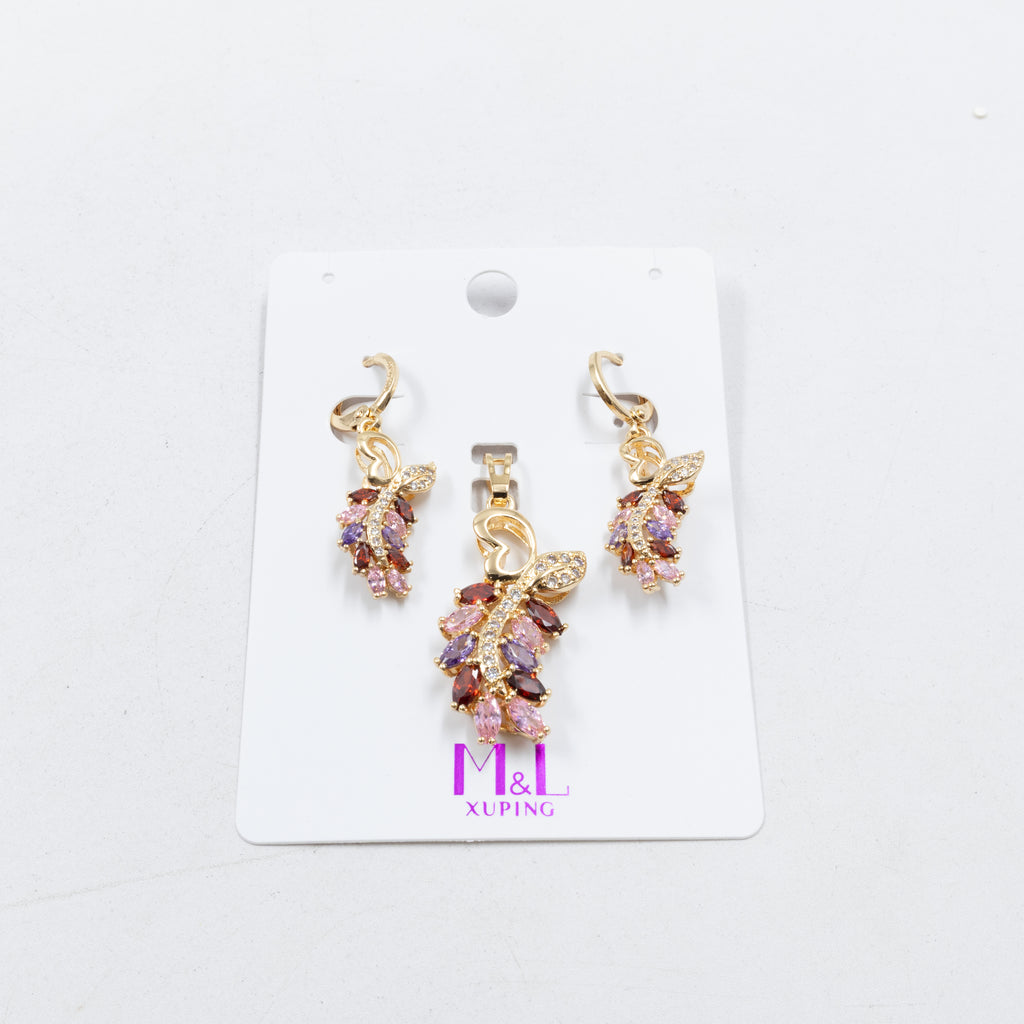 Conjunto de de Aretes y Dije M9 Oro Laminado