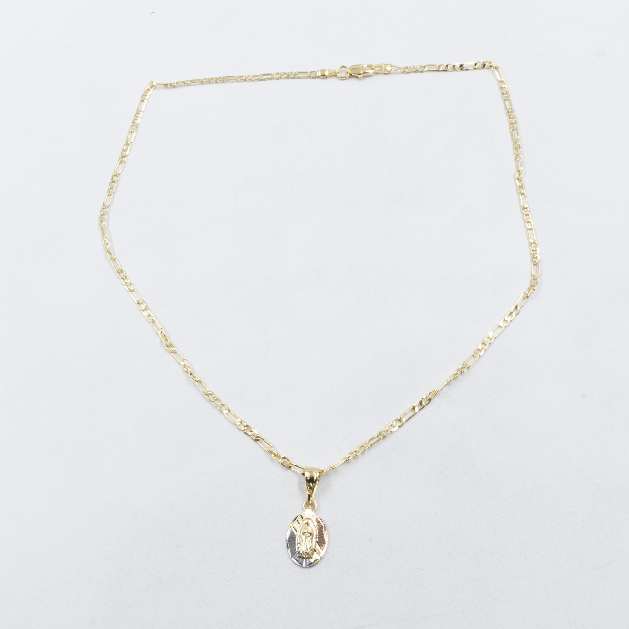 Collar con Dije Religioso Dorado M1 Oro Laminado