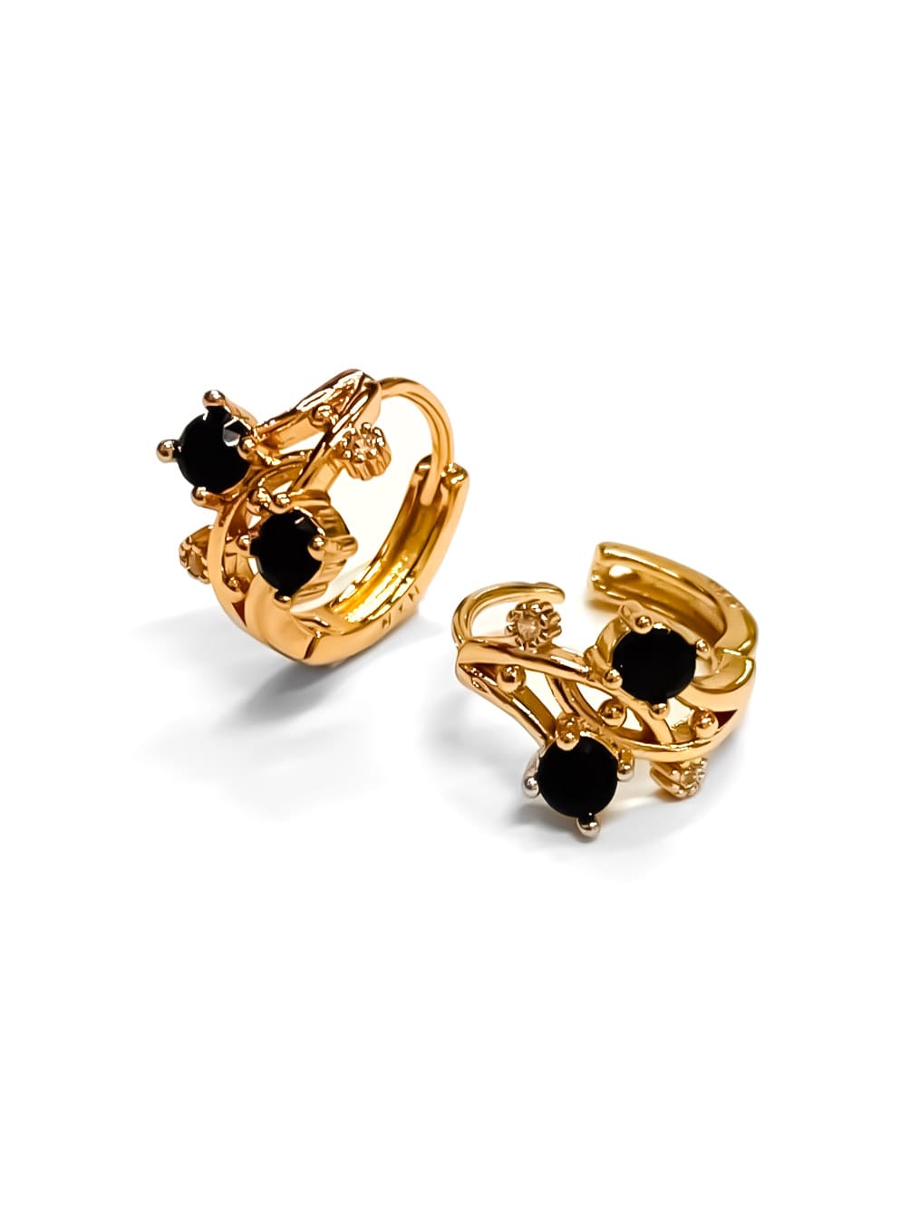ARETES HUGGIES M8 - ORO LAMINADO