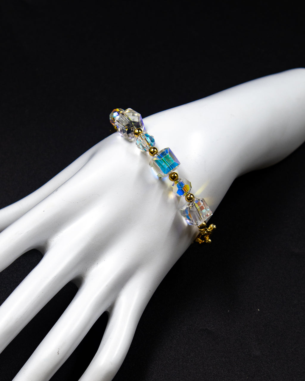 Pulsera con dijes tornasol - M1 Oro Laminado