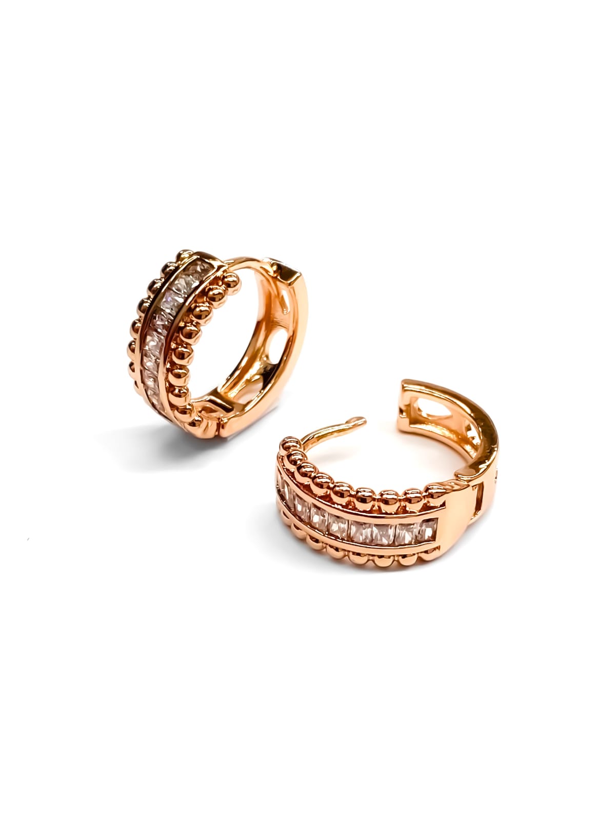 ARETES HUGGIES M11 - ORO LAMINADO