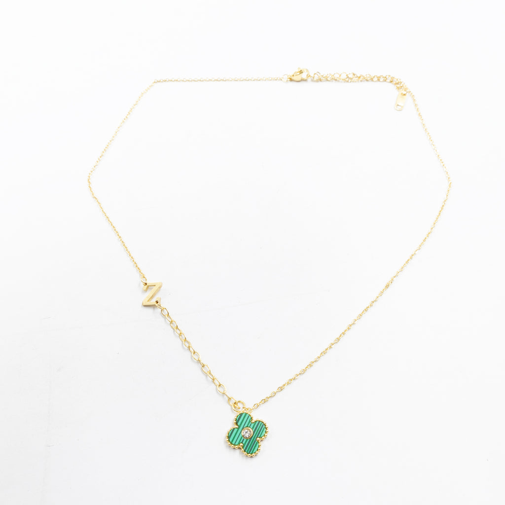 Collar de Dije de Trebol y letra Y, Z M7 Oro Laminado