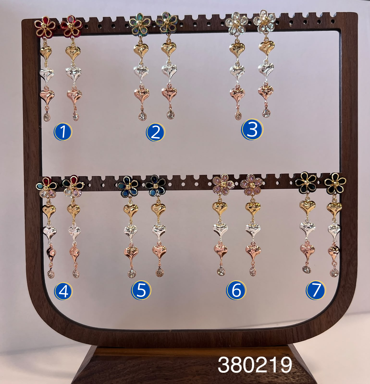 [13/AGOSTO/26] Aretes Largos Dorados M7 Oro Laminado