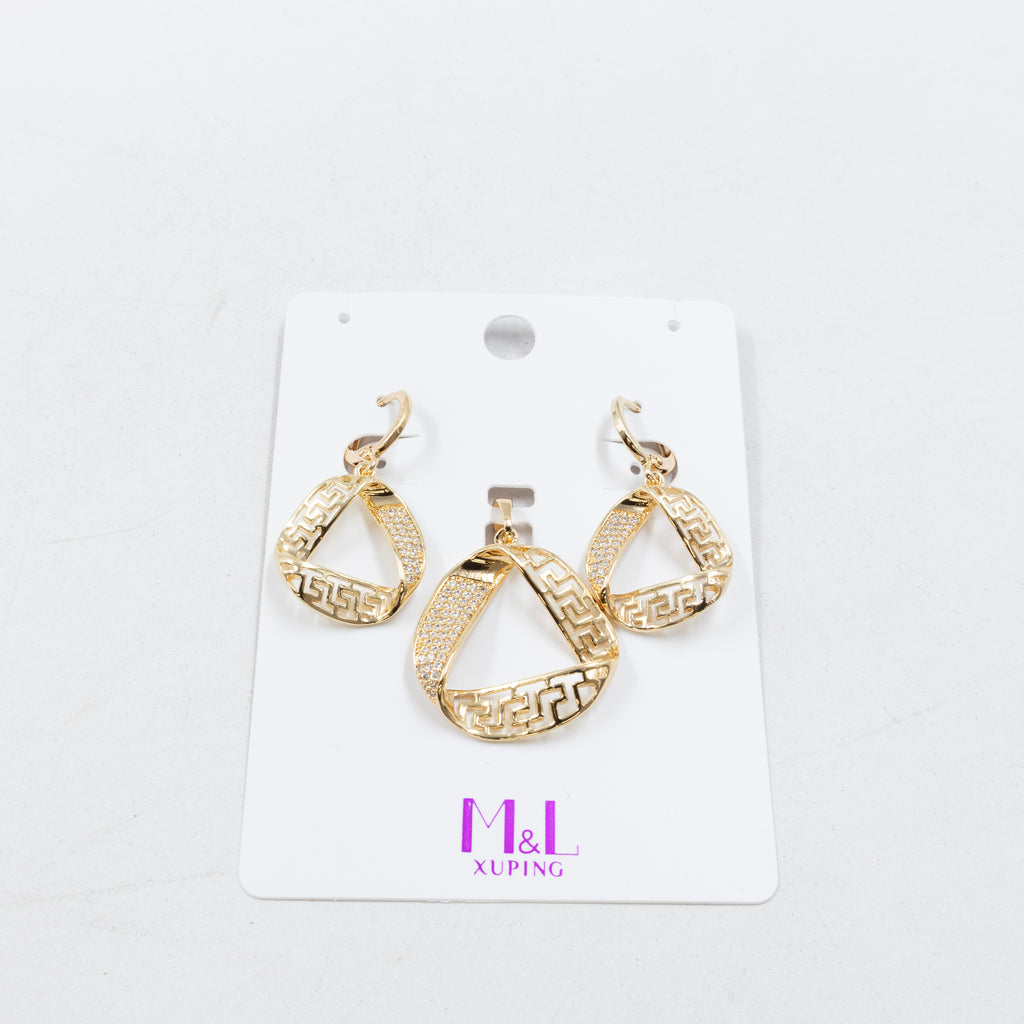 Conjunto de de Aretes y Dije M3 Oro Laminado