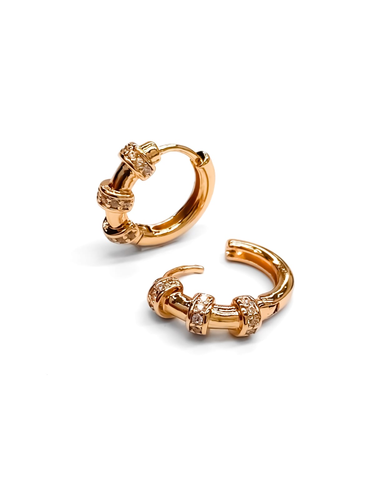 ARETES HUGGIES M11 - ORO LAMINADO