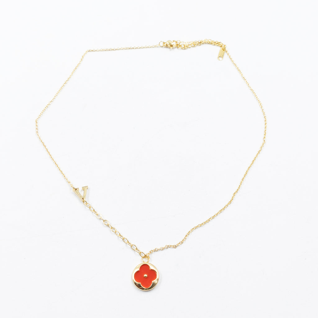 Collares Dorados con dijes de letra S,T,V y dije de Trebol M6 Oro Laminado