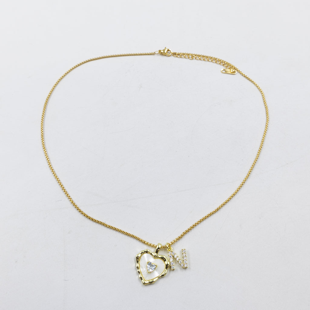 Collares Dorados con dije de Letra y corazon M2 Oro Laminado