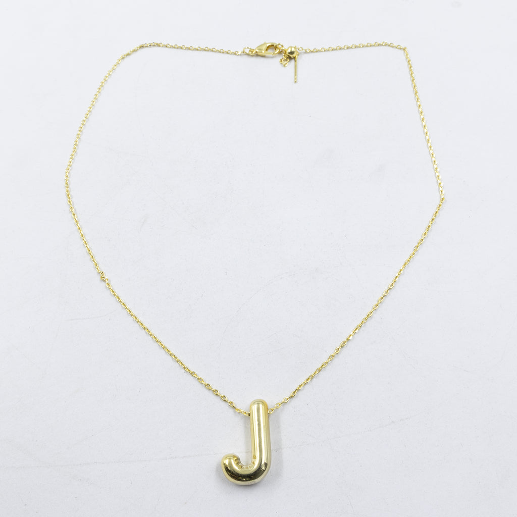 Collar Dorado con Dije de letras Grandes M1 Oro Laminado