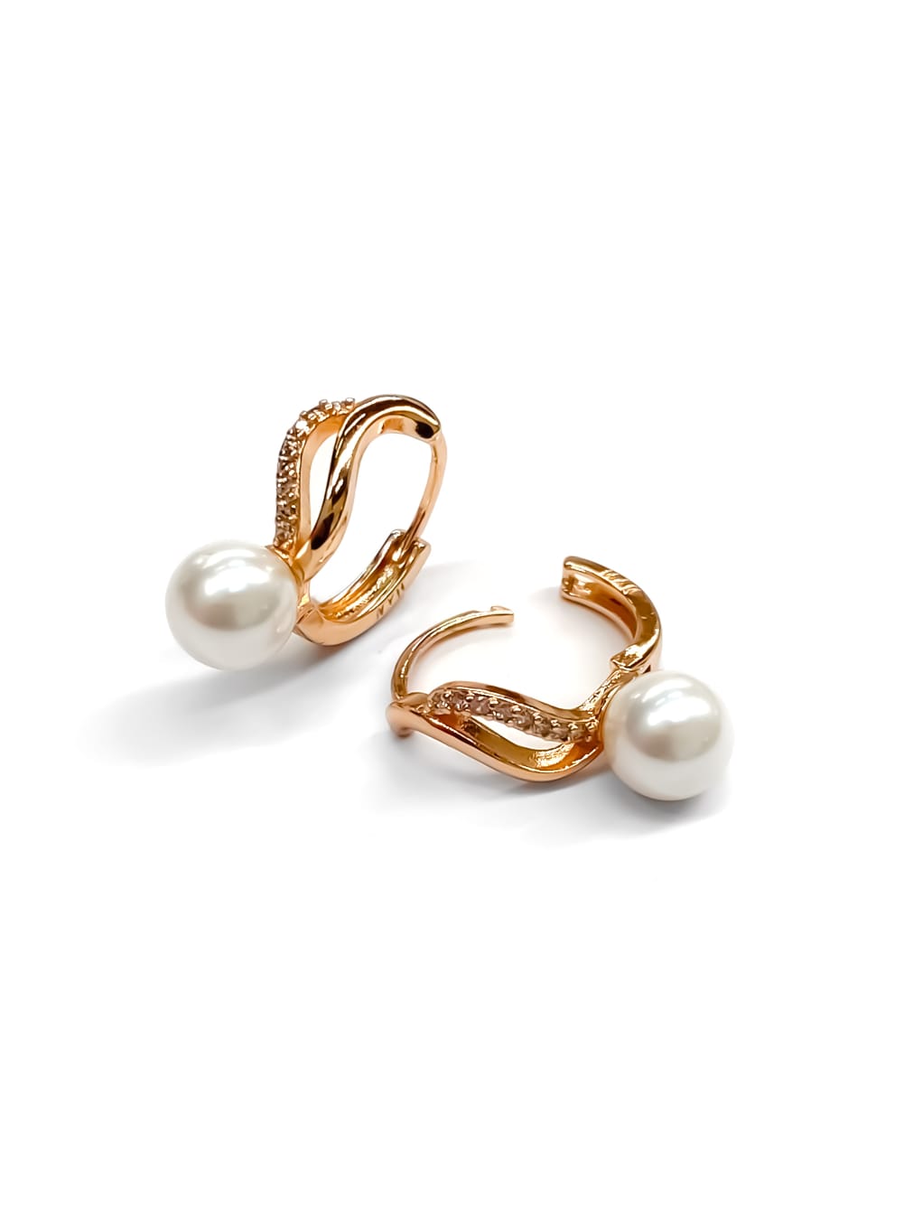 ARETES HUGGIES M16 - ORO LAMINADO