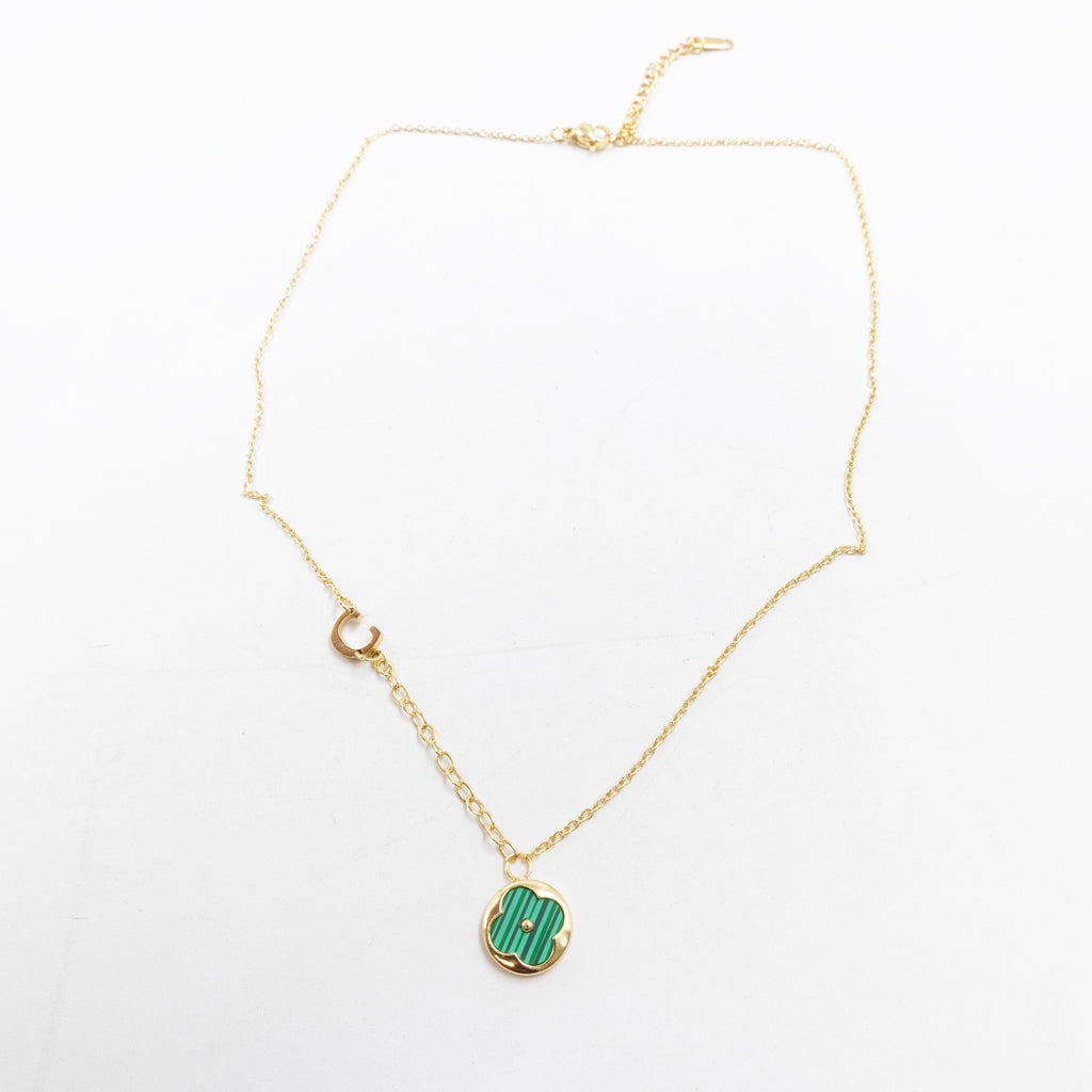 Collares Dorados con dijes de letra A,B,C y dije de Trebol M1 Oro Laminado
