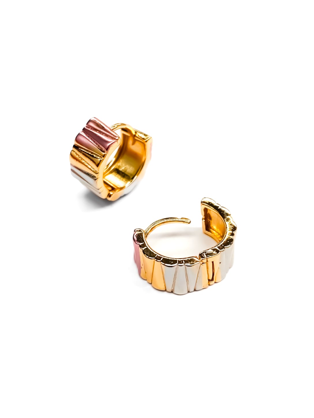 ARETES HUGGIES M22 - ORO LAMINADO