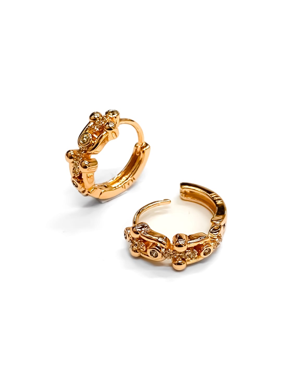 ARETES HUGGIES M10 - ORO LAMINADO