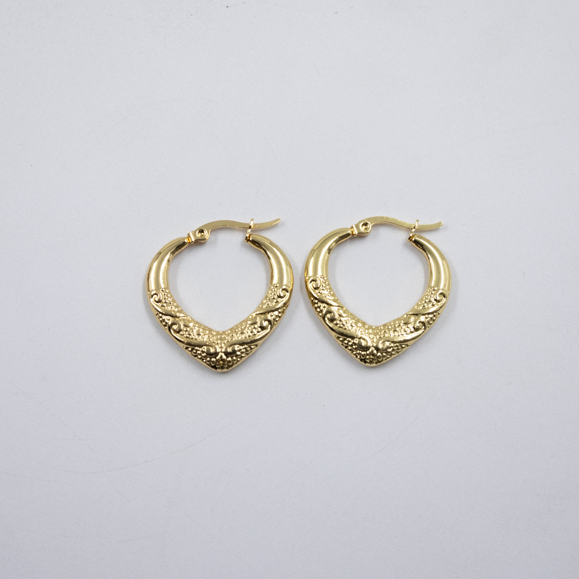 Aretes Dorados Chicos M4 Oro Laminado