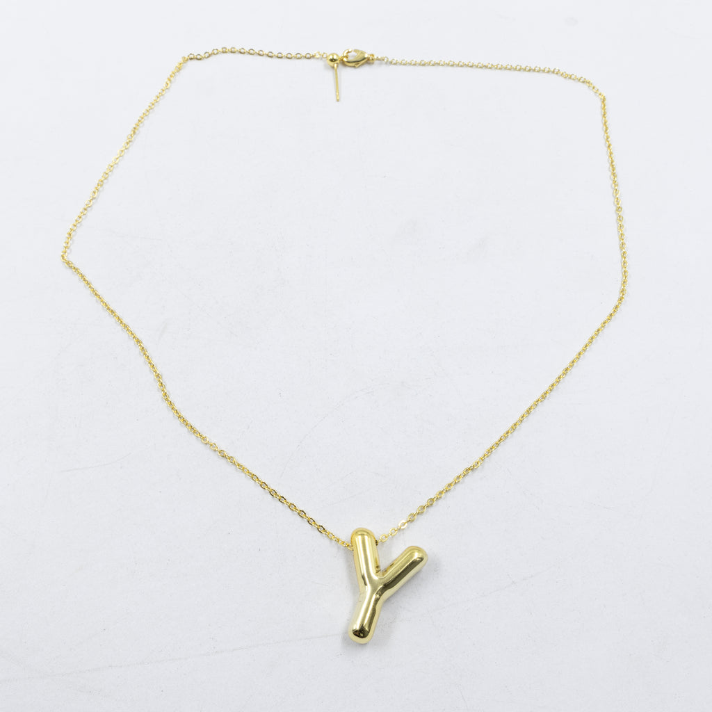 Collar Dorado con Dije de letras Grandes M2 Oro Laminado