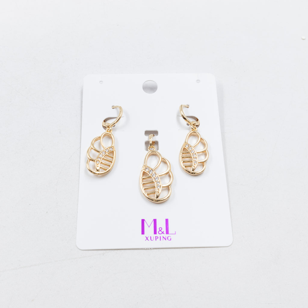 Conjunto de de Aretes y Dije M6 Oro Laminado