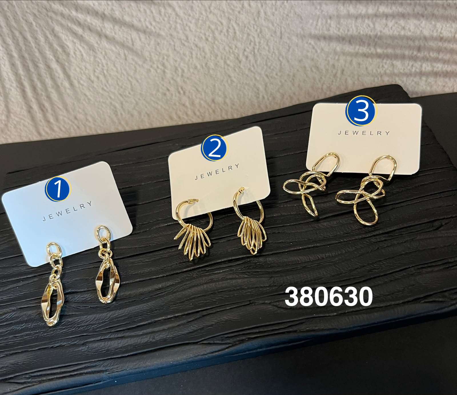 [13/AGOSTO/26] Aretes Dorados M7 Oro Laminado