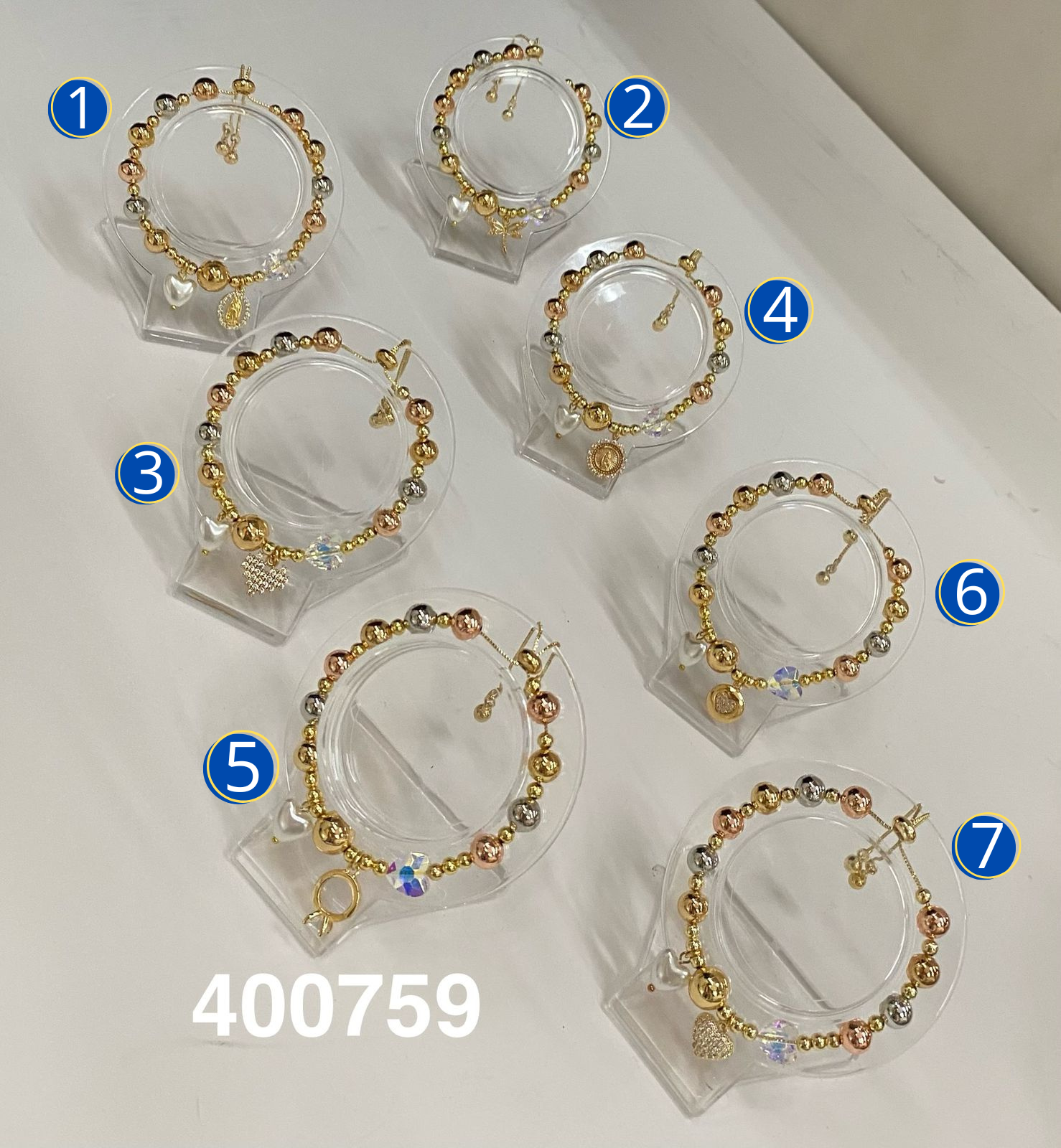 Pulseras Doradas con Dijes M2 Oro Laminado 02/03/26