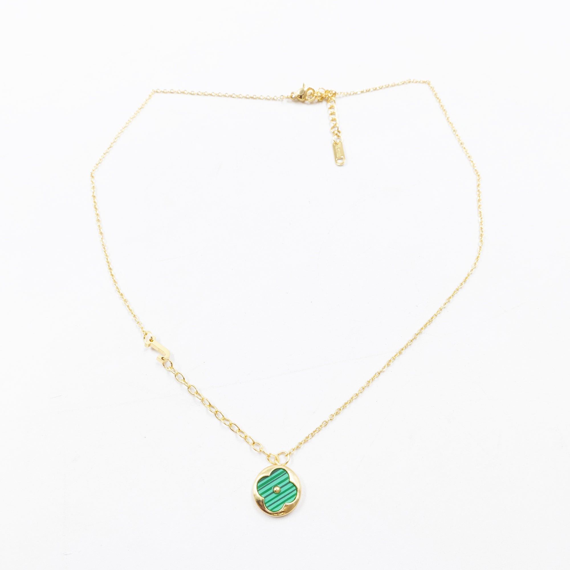 Collares Dorados con dijes de letra G,I,J y dije de Trebol M3 Oro Laminado