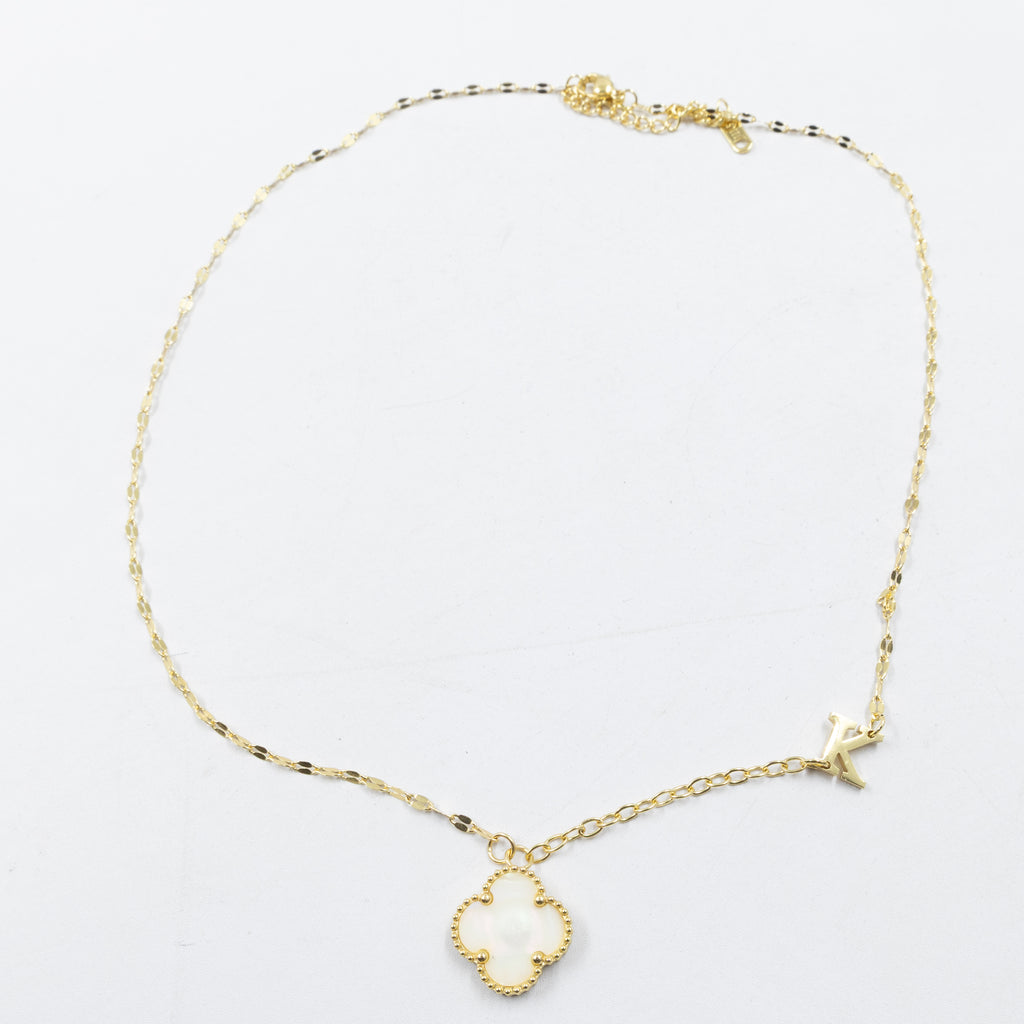 Collares Dorados con dijes de letra G, I ,K y dije de Trebol M3 Oro Laminado
