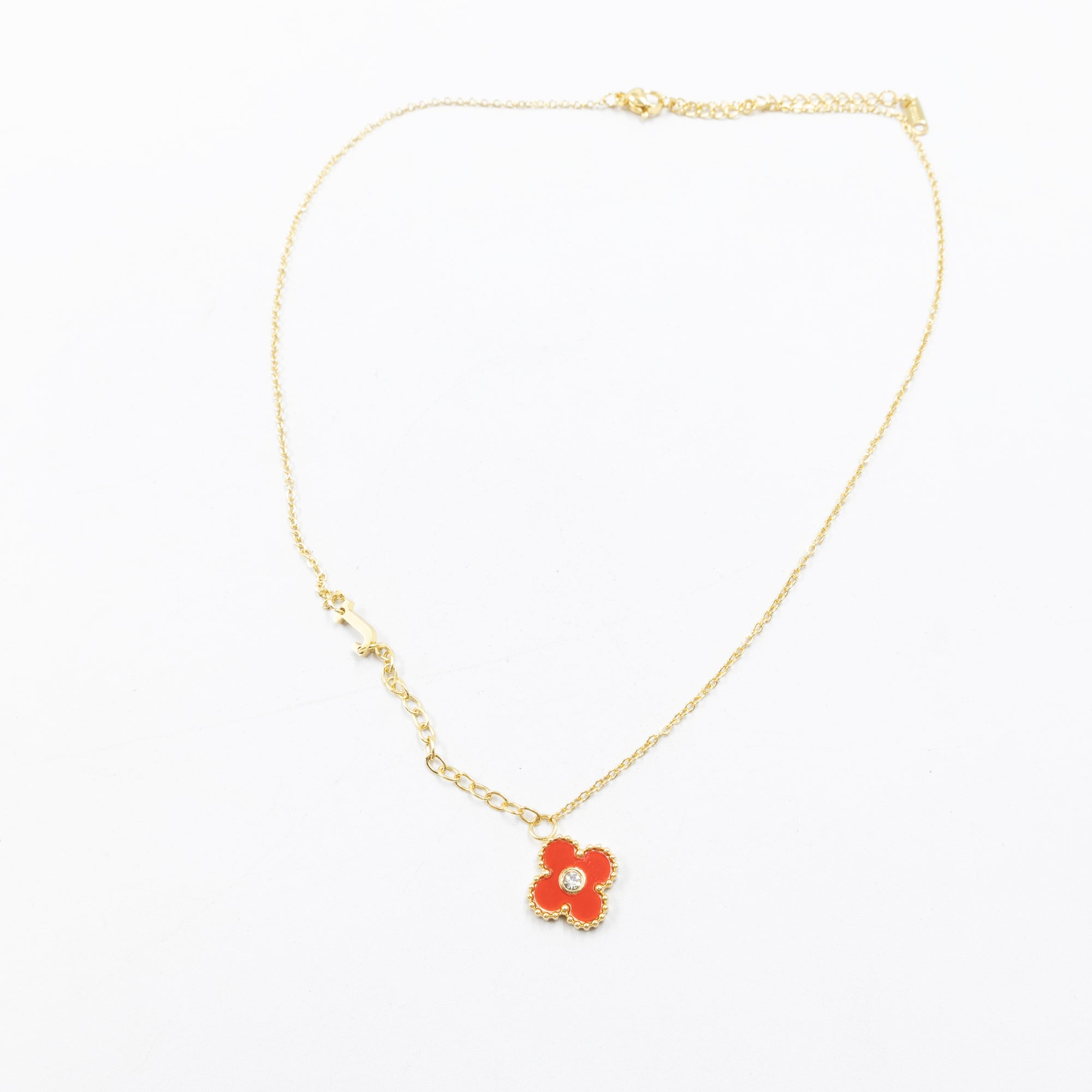 Collar de Dije de Trebol y letra G,I,J M3 Oro Laminado