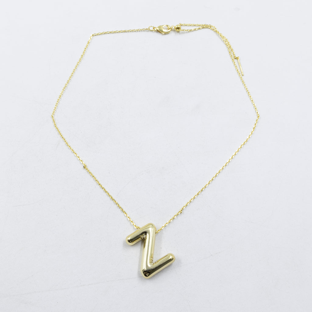 Collar Dorado con Dije de letras Grandes M2 Oro Laminado