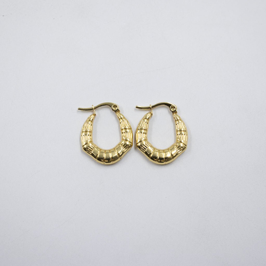 Aretes Dorados Chicos M6 Oro Laminado