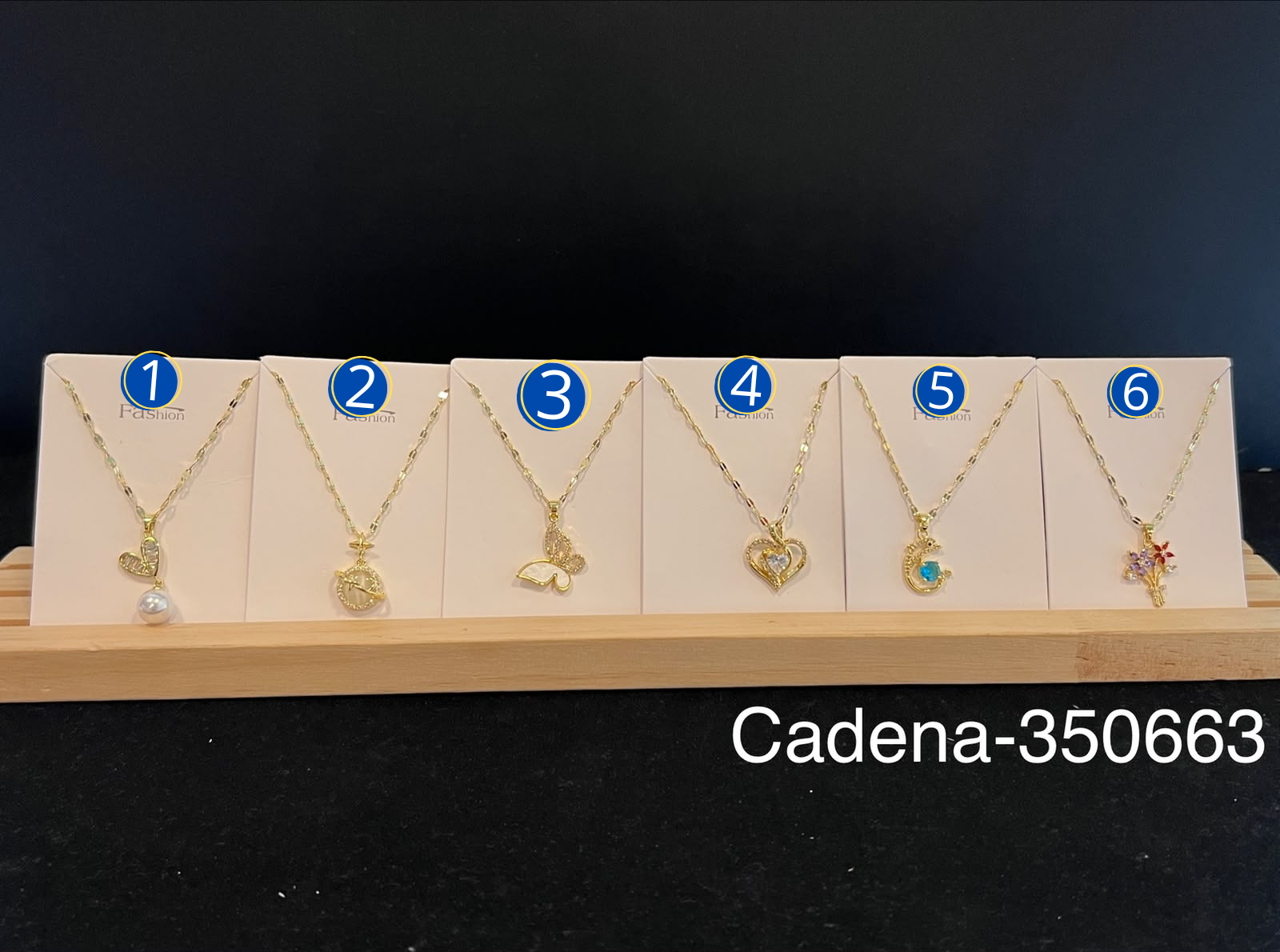 [13/AGOSTO/26] Collares Dorados con Dije M8 Oro Laminado