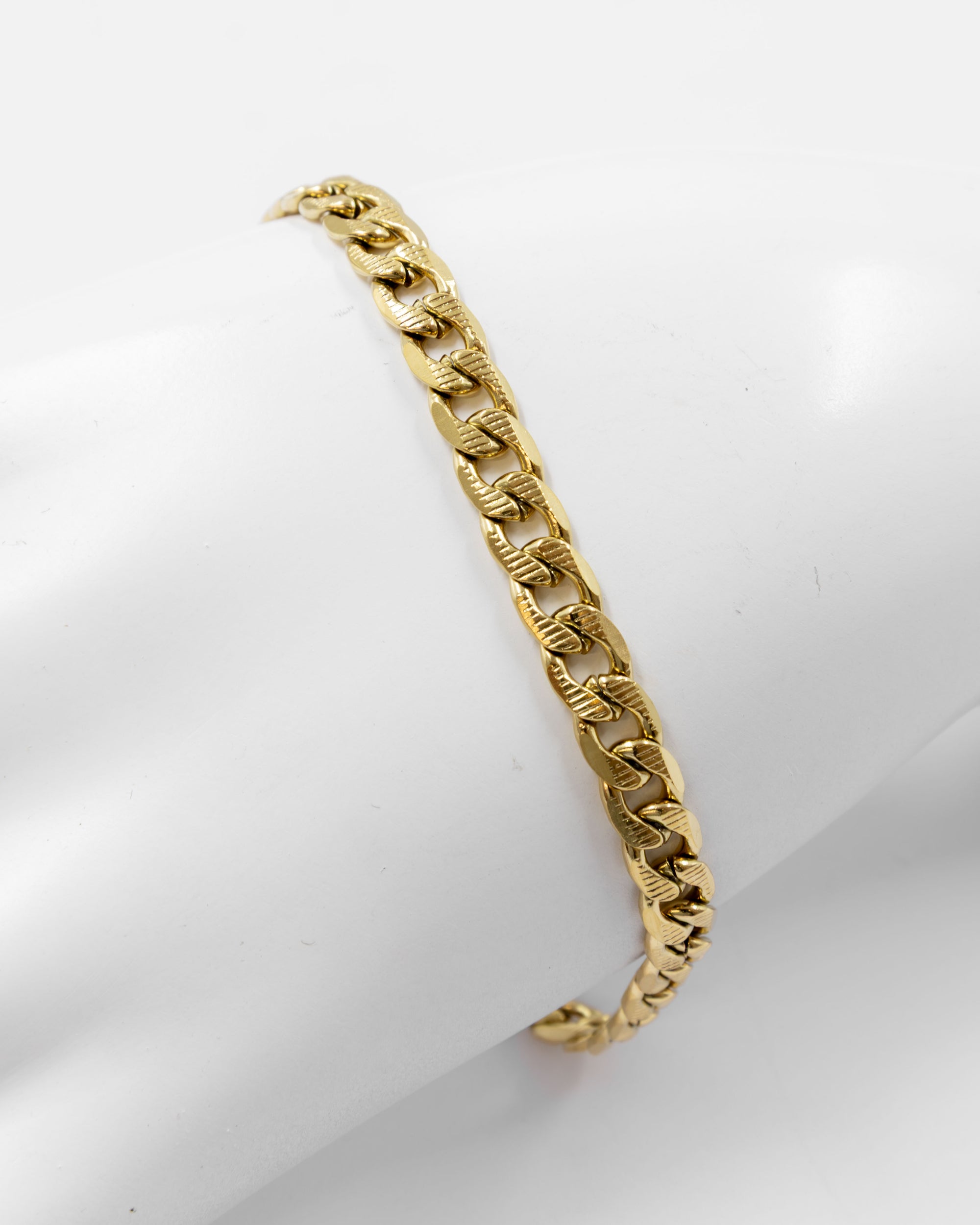 Pulsera Dorada - M5 Acero Inoxidable