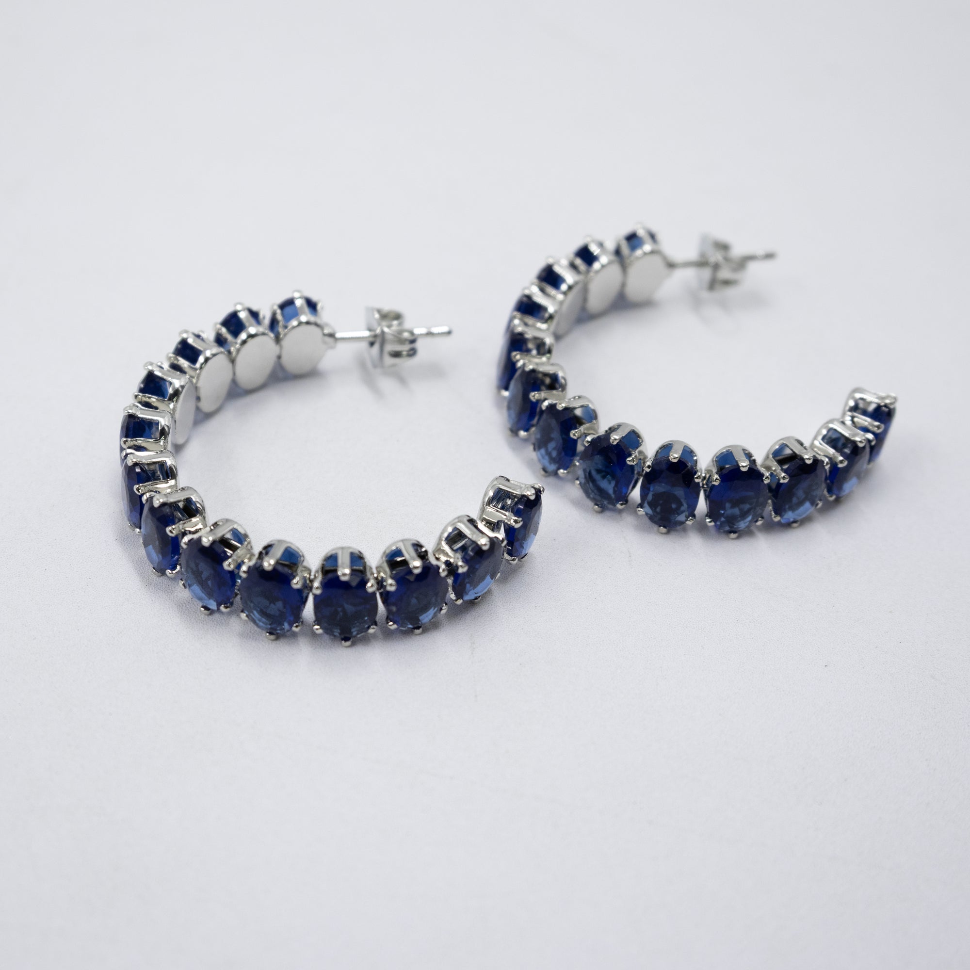 Aretes Plateados con piedras de color M5 Oro Laminado