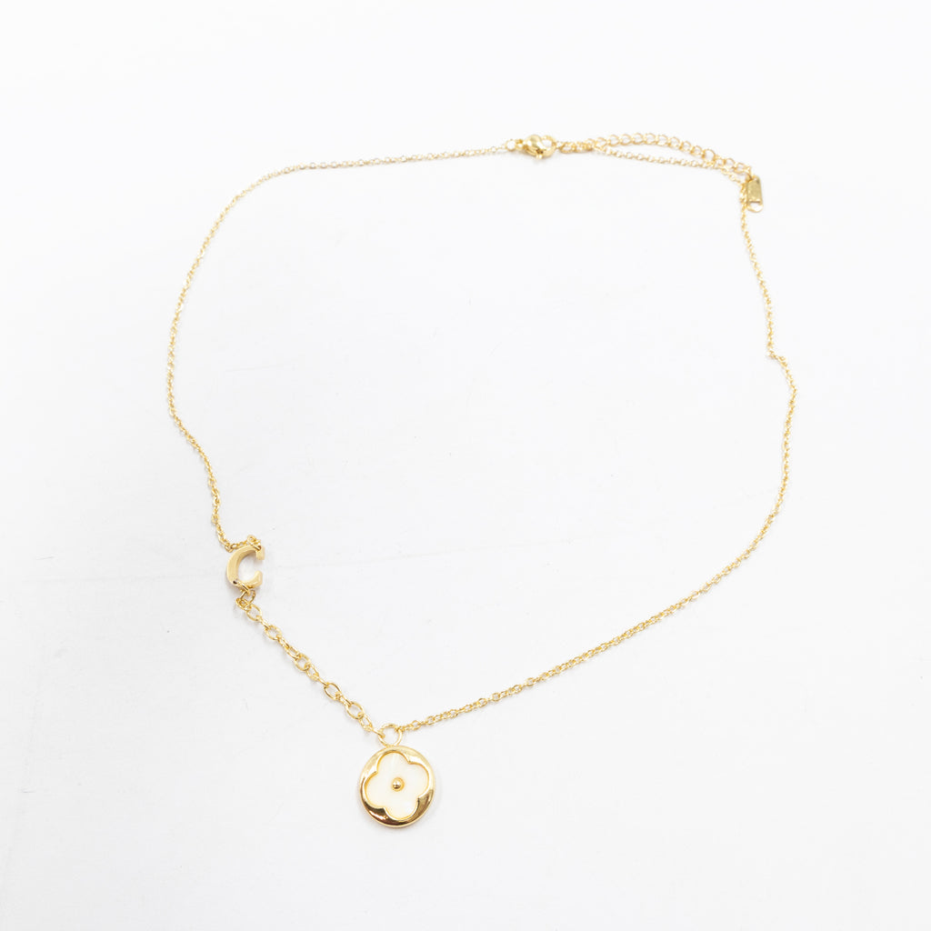 Collares Dorados con dijes de letra A,B,C y dije de Trebol M1 Oro Laminado
