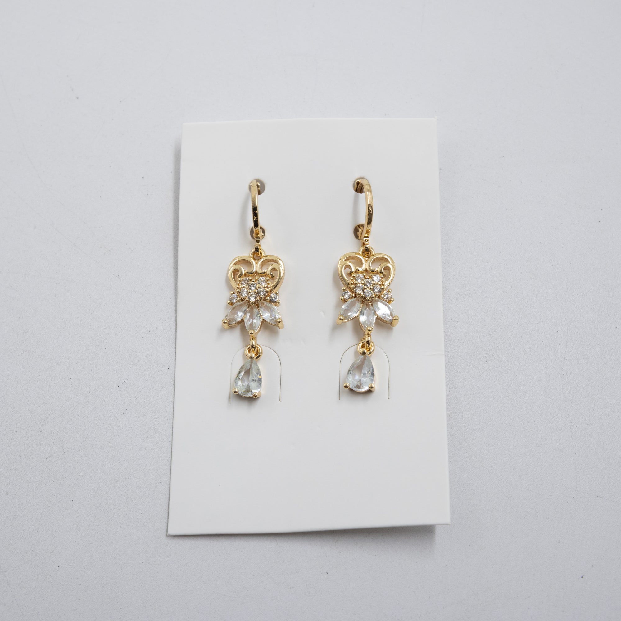 Aretes Largos Dorados con piedras M3 Oro Laminado