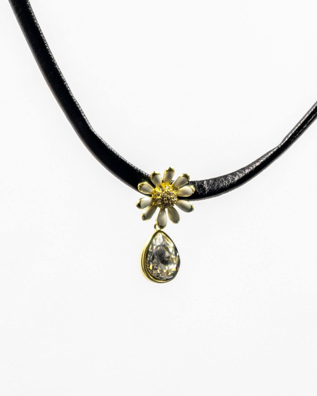 Collar Gargantilla Negro M8 Oro Laminado
